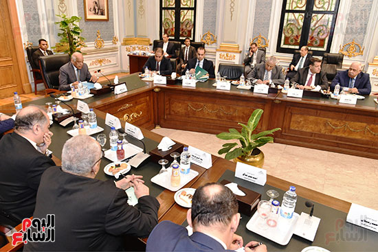 اجتماع اللجنة العامة برئاسة على عبد العال (2)