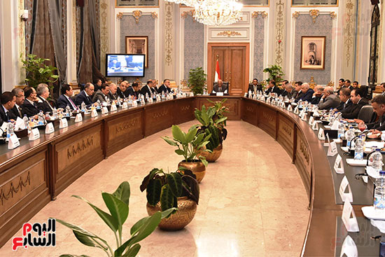 اجتماع اللجنة العامة برئاسة على عبد العال (4)