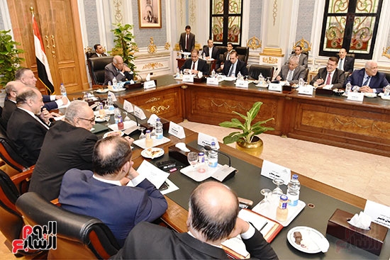 اجتماع اللجنة العامة برئاسة على عبد العال (6)
