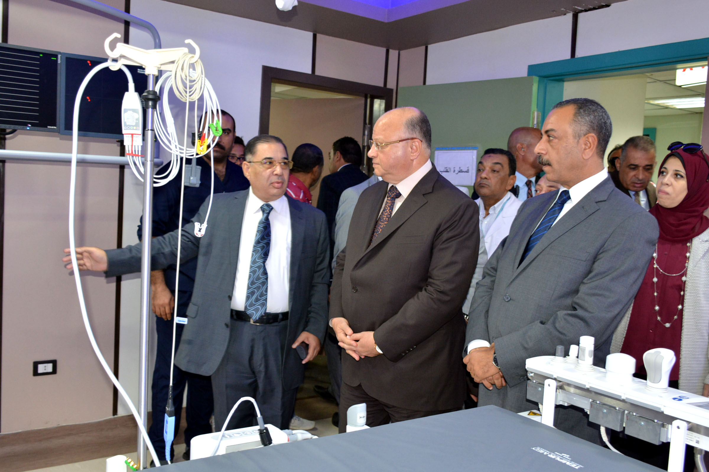 محافظ القاهرة يفتتح وحدة قسطرة القلب بمستشفى شبرا العام  (3)