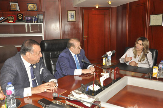 حسن راتب رئيساً لشركة الأسمنت الأسبانية المصرية  (2)