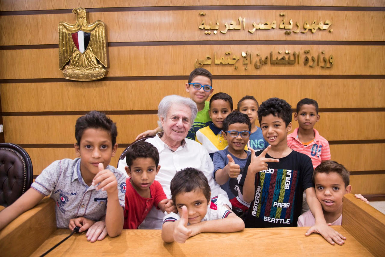 فريق كورال أطفال مصر يواصل تدريباته استعدادا لحفل غنائي بجامعة القاهرة (1)
