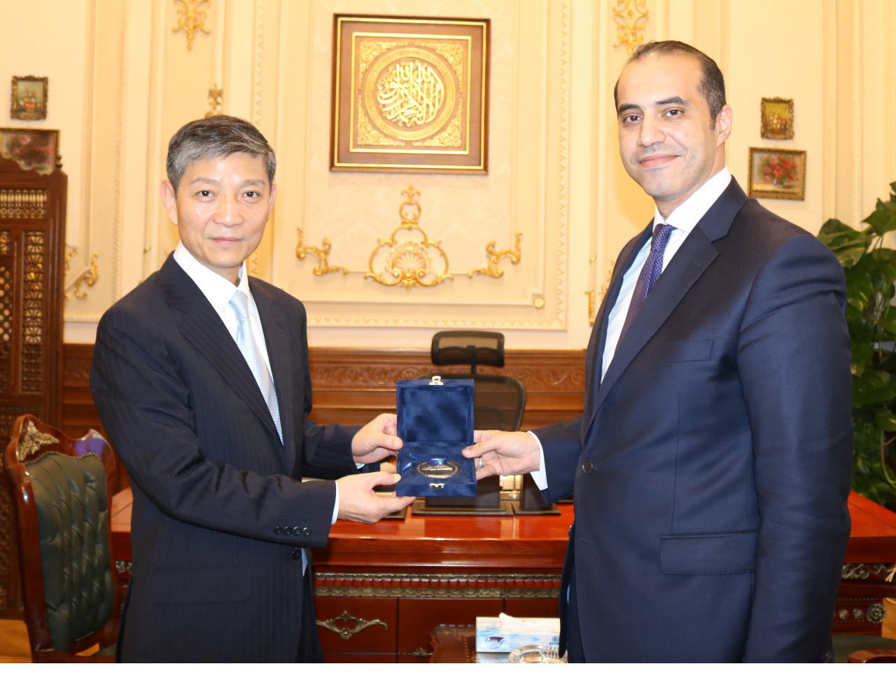 الأمين العام لمجلس النواب يستقبل السفير الصينى بالقاهرة (1)