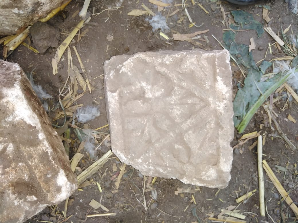 العثور على قطع حجرية من كشف اثرى يعود للعصر القبطى  (9)