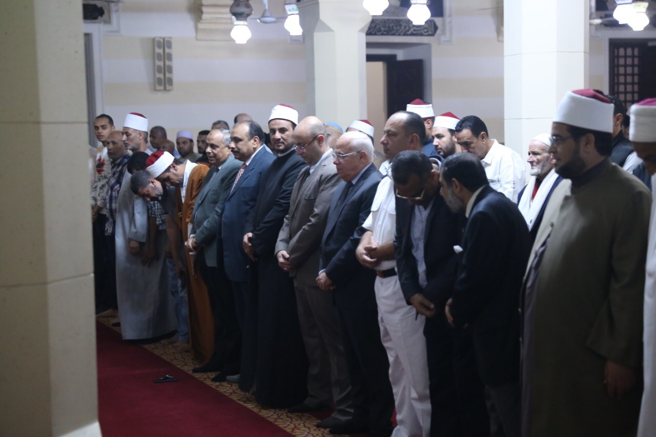 محافظ بورسعيد يشهد احتفالية المولد النبوي الشريف (1)