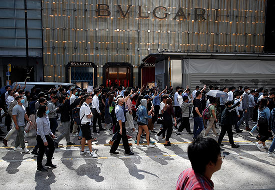 احتجاجات غاضبة فى هونج كونج بعد وفاة الطالب الجامعى