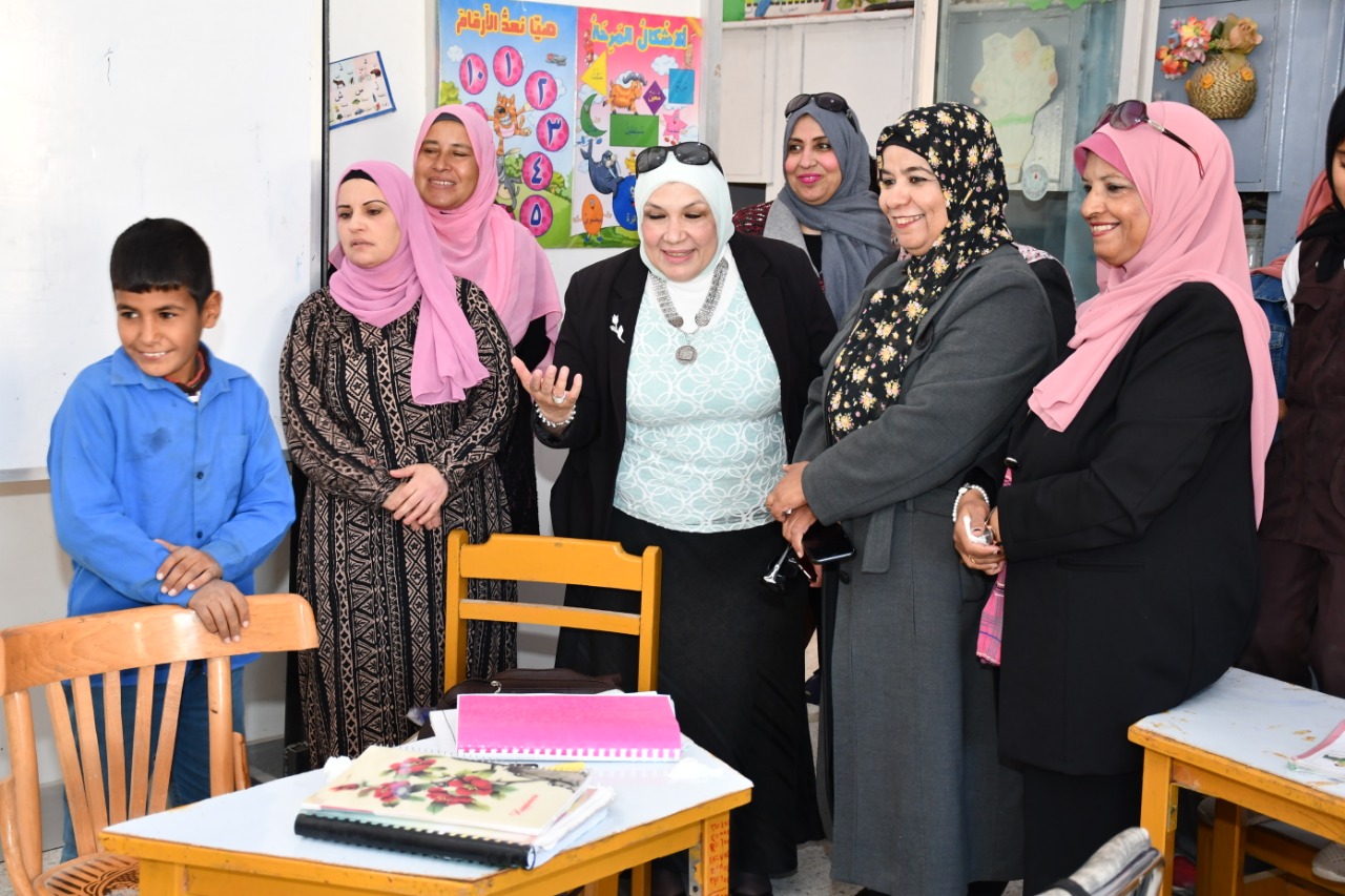5- متابعة العمل اليومى بالمدرسة 5- متابعة العمل اليومى بالمدرسة