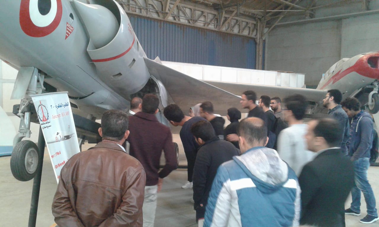 انطلاق الفوج الحادى عشر من شباب جامعة قناة السويس لزيارة مصنع الطائرات (2)