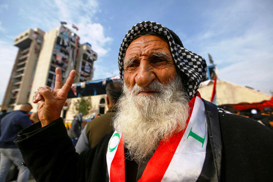 متظاهر-عراقى