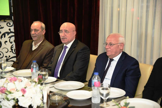 محافظ-بورسعيد-يلتقى-مجلس-المصرى-واللاعبينويكرم-كريم-العراقى-(5)