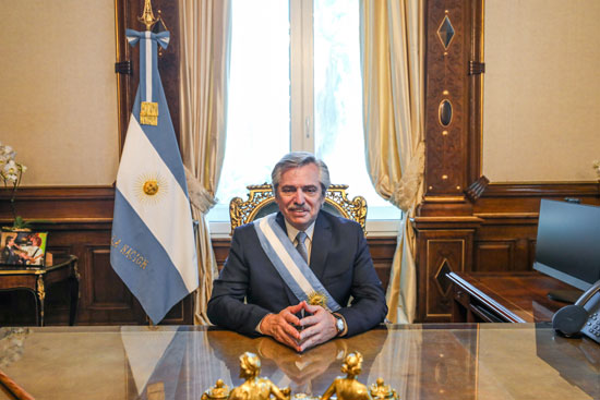 ألبرتو فرنانديز رئيس الأرجنتين