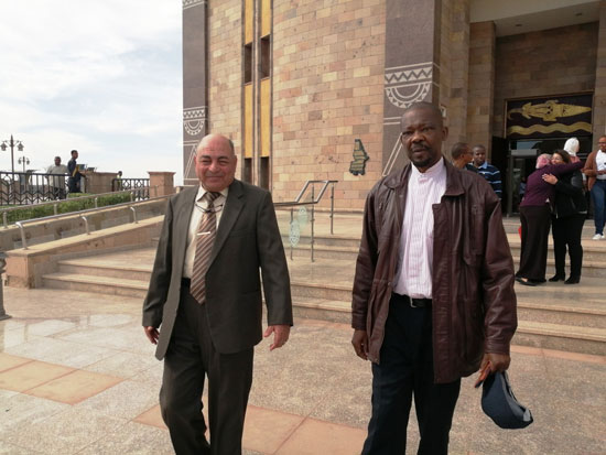 سفير موزمبيق يزور بمتحف النيل بأسوان (11)