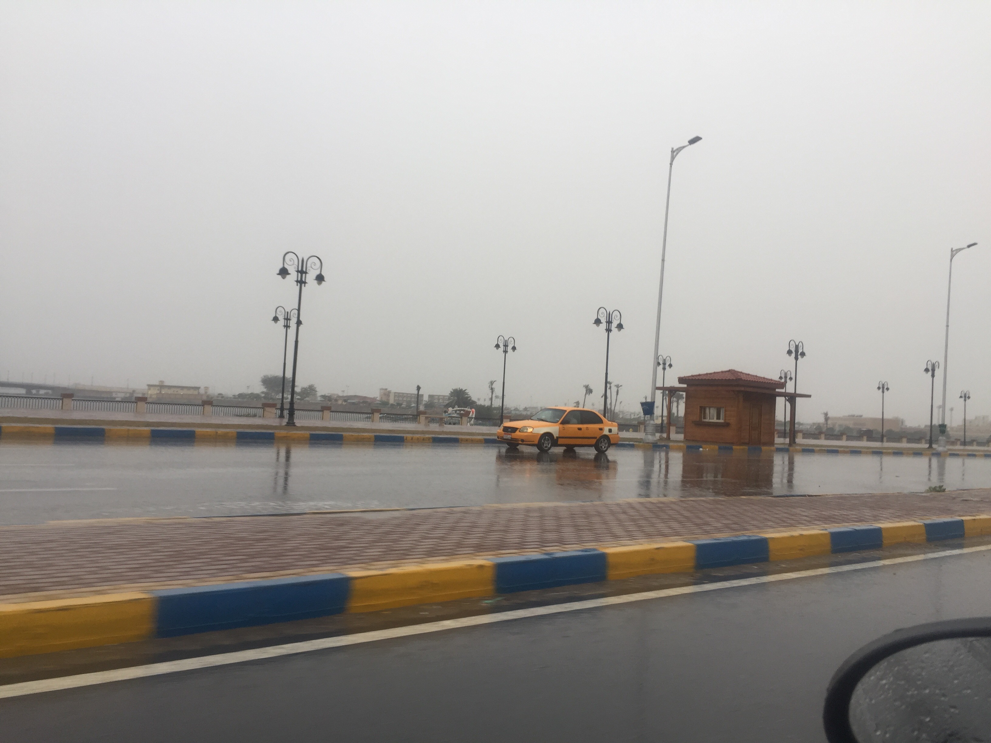سقوط أمطار غزيرة بالإسماعيلية وانتظام حركة الملاحة بقناة السويس (7)