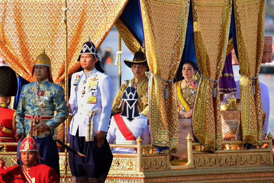 ملك تايلاند وزوجته