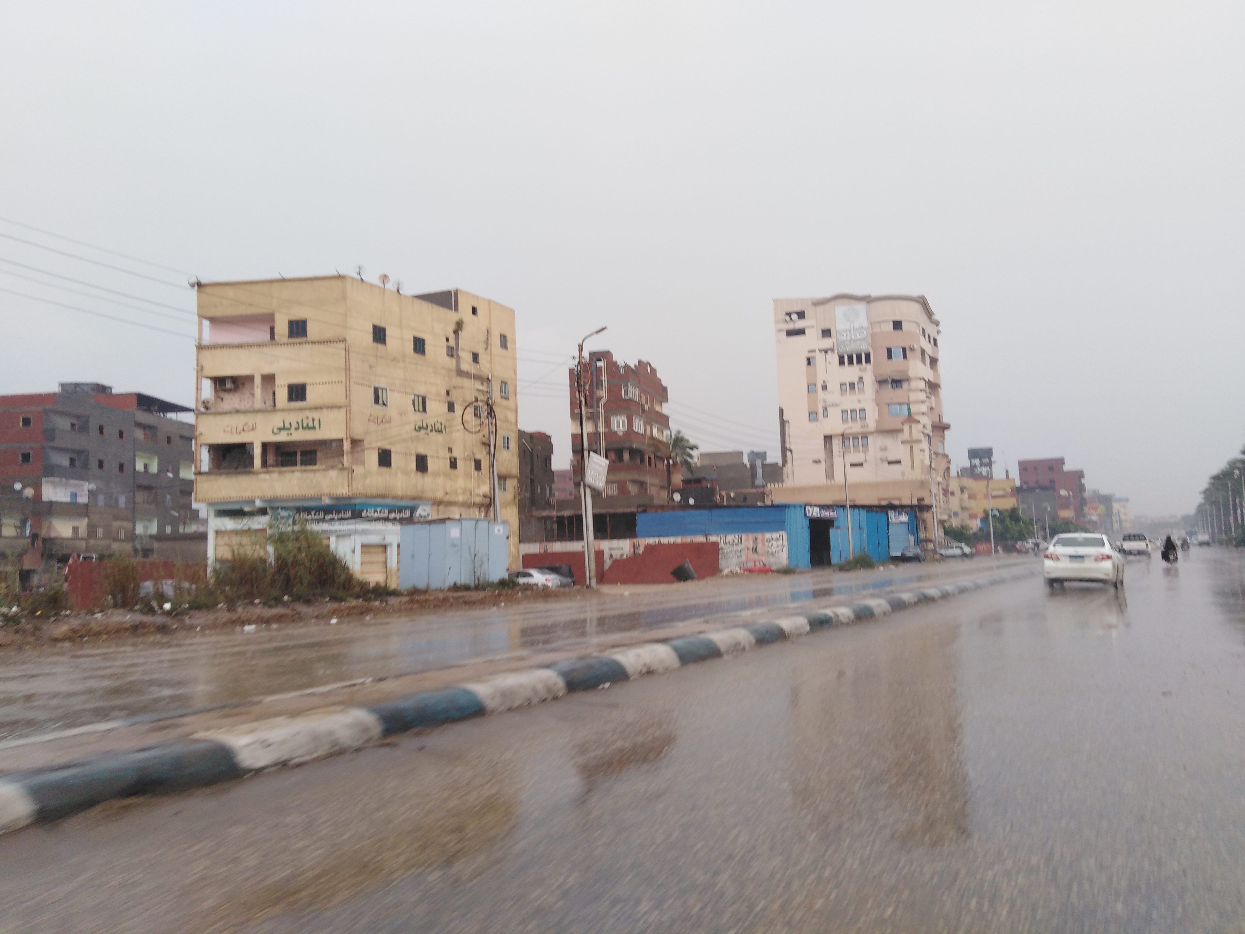 أمطار غزيرة على مدن دمياط  (1)