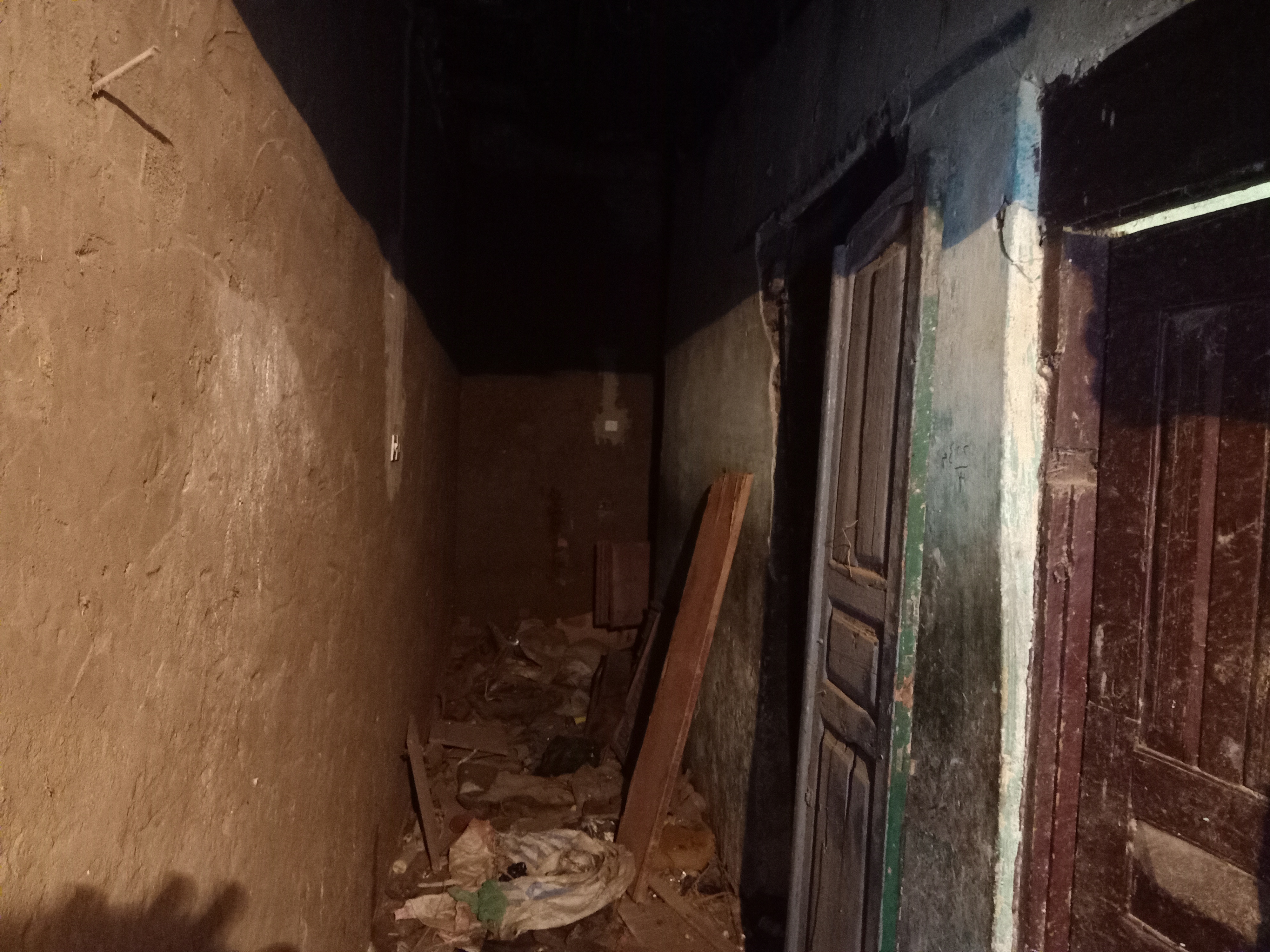 سقوط اجزاء من المنزل سقوط اجزاء من المنزل