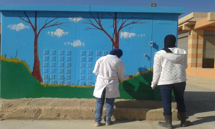 حي السيدة زينب يحول أكشاك الكهرباء للوحات فنية لتجميل الشوارع (2)