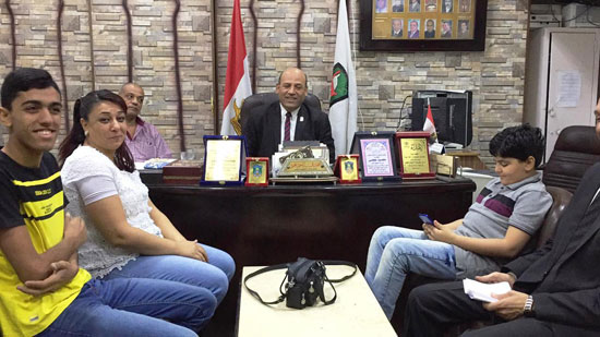اسرة-الطالب-المخترع