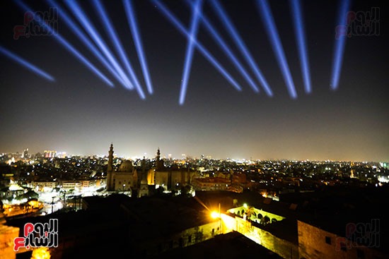 أضواء فى سماء القاهرة