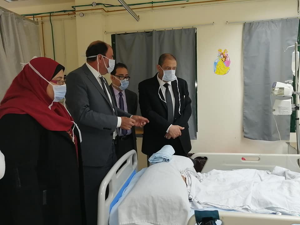 زيارة مساعد وزير الصحة لمستشفى حميات بنها (4)