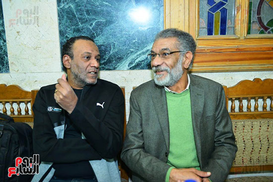 سيد رجب فى عزاء المخرج محسن حلمى سيد رجب فى عزاء المخرج محسن حلمى