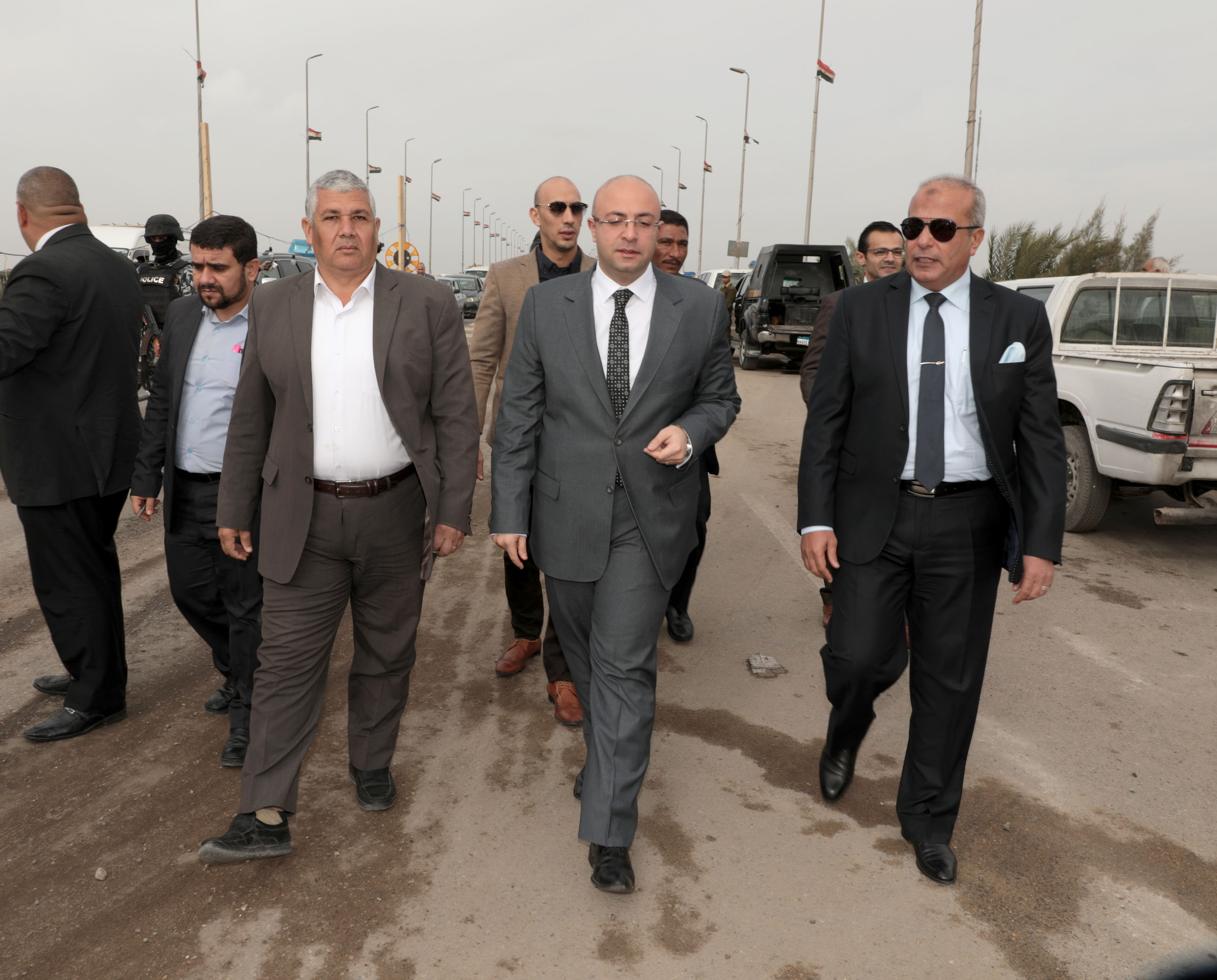 محافظة بني سويف ومدير الأمن يتابعان الحركة المرورية (3)