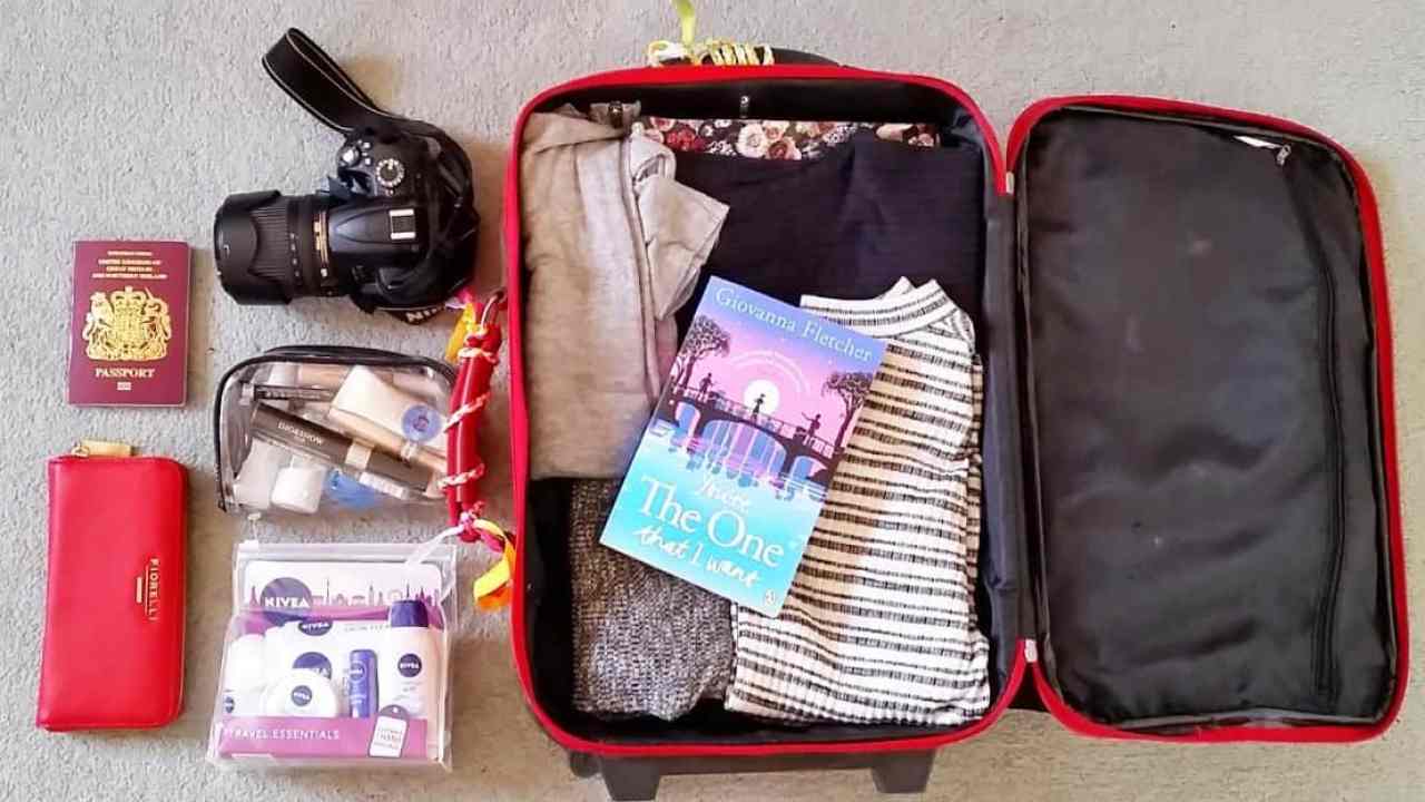 حقيبة السفر
