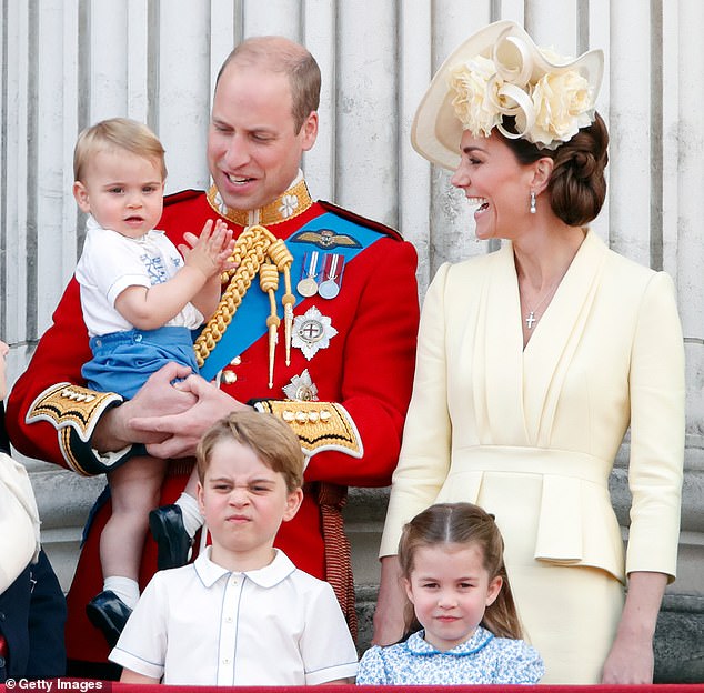 الأمير وليام وزوجته كيت ميدلتون وأبنائهم جورج وشارلوت ولويس