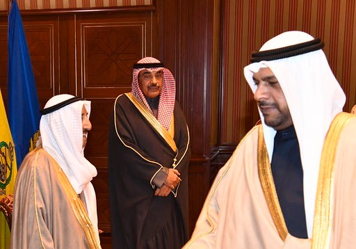 الوزراء الجدد أمام أمير الكويت