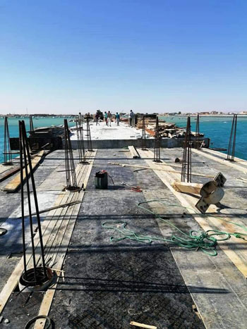 أعمال التطوير بميناء صيد الشلاتين (1)