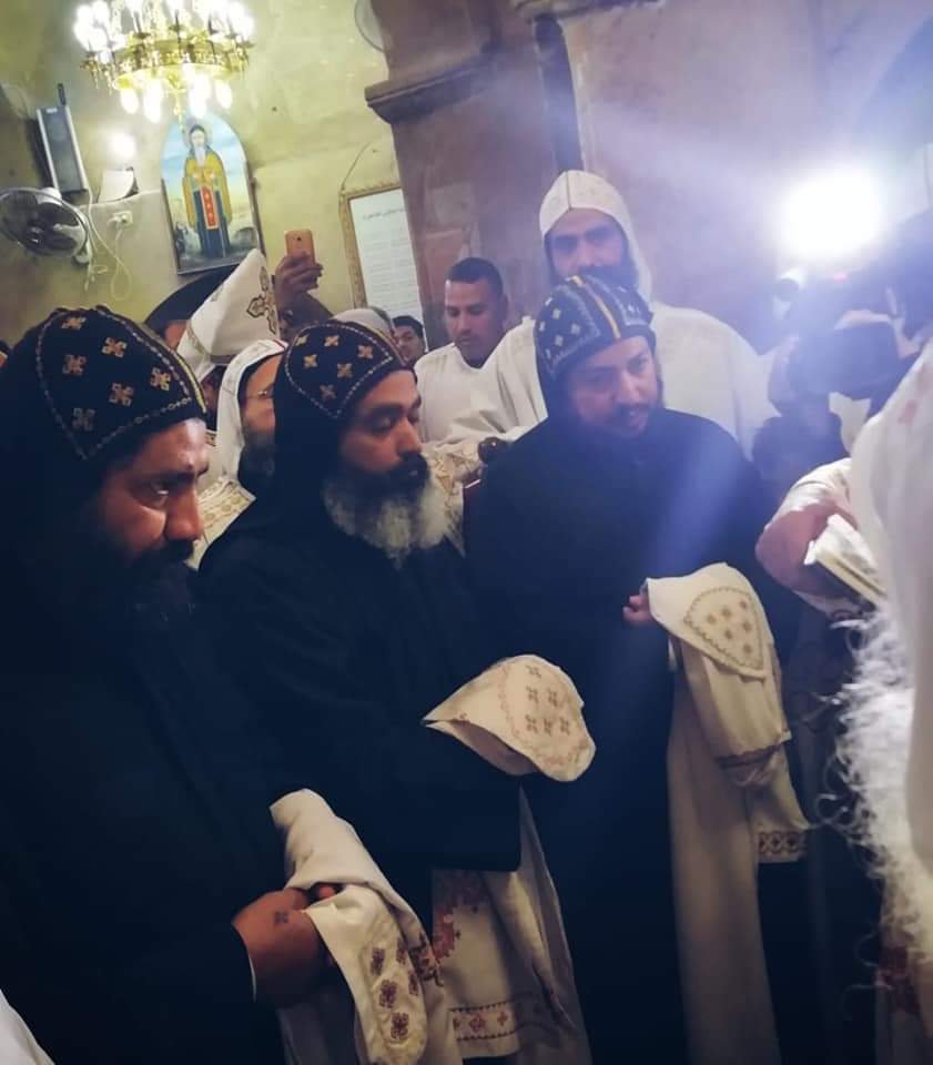 ترقية ثلاث رهبان لرتبة الكهنوت بدير الأنبا متاؤس الفاخوري بجبل أصفون بإسنا (4)