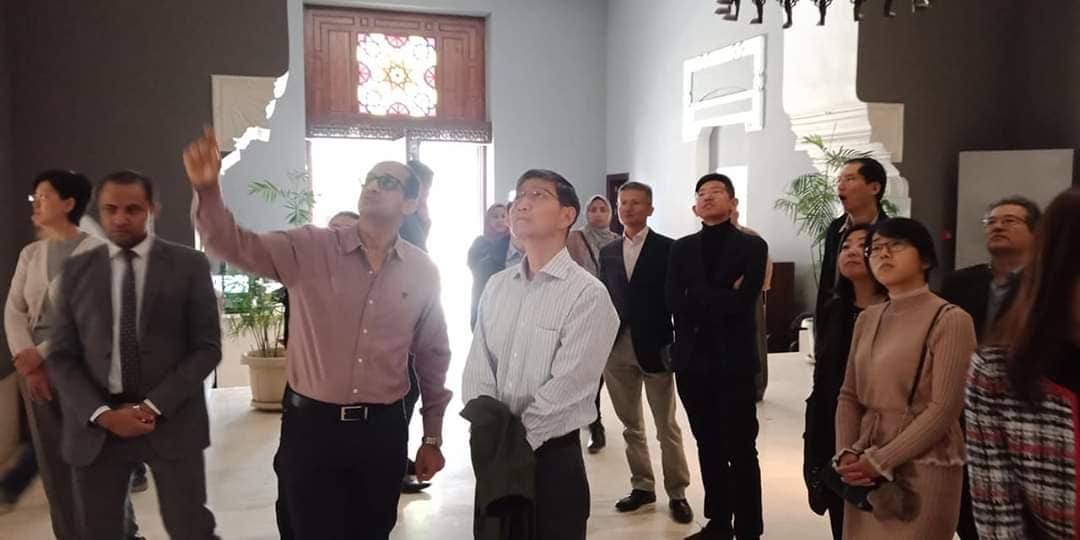 خلال زيارة سفير الصين لمتحف الفن الإسلامى (2)