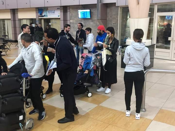 وصول أول وفد سياحى من فرنسا إلى مطار شرم الشيخ (4)