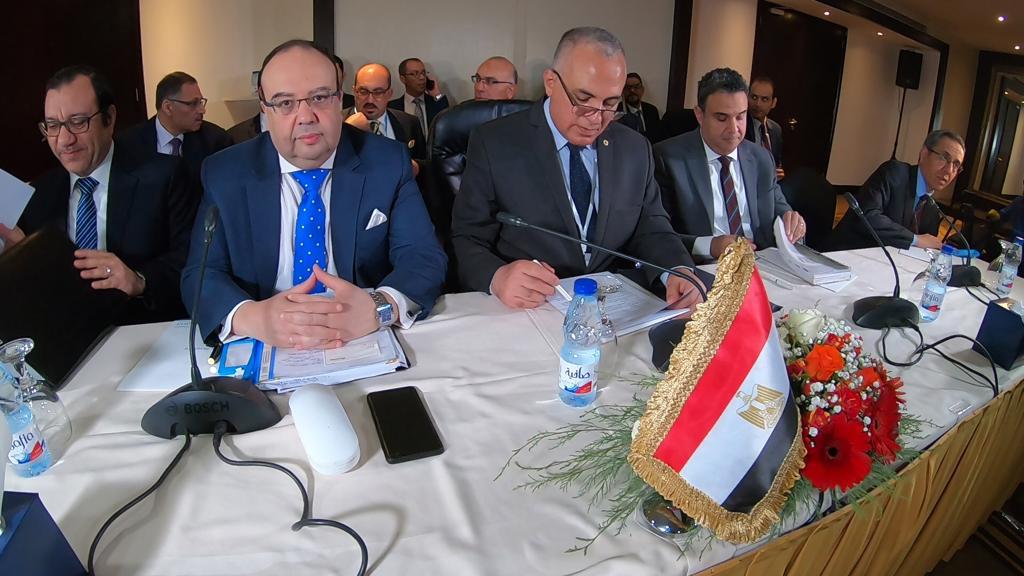 وزير الرى خلال الاجتماع الثالث لمفاوضات سد النهضة فى الخرطوم