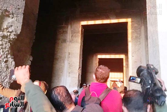 وسائل الإعلام تسجل لحظة تعامد الشمس وسائل الإعلام تسجل لحظة تعامد الشمس