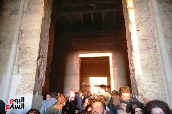 ساحة قدس الاقداس لحظة تعامد الشمس ساحة قدس الاقداس لحظة تعامد الشمس