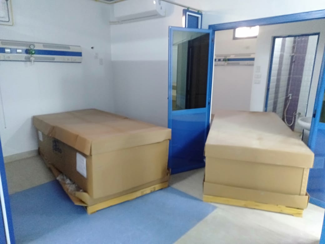 تجهيزات العناية المركزة الجديدة بمستشفى مشتول السوق  (5)