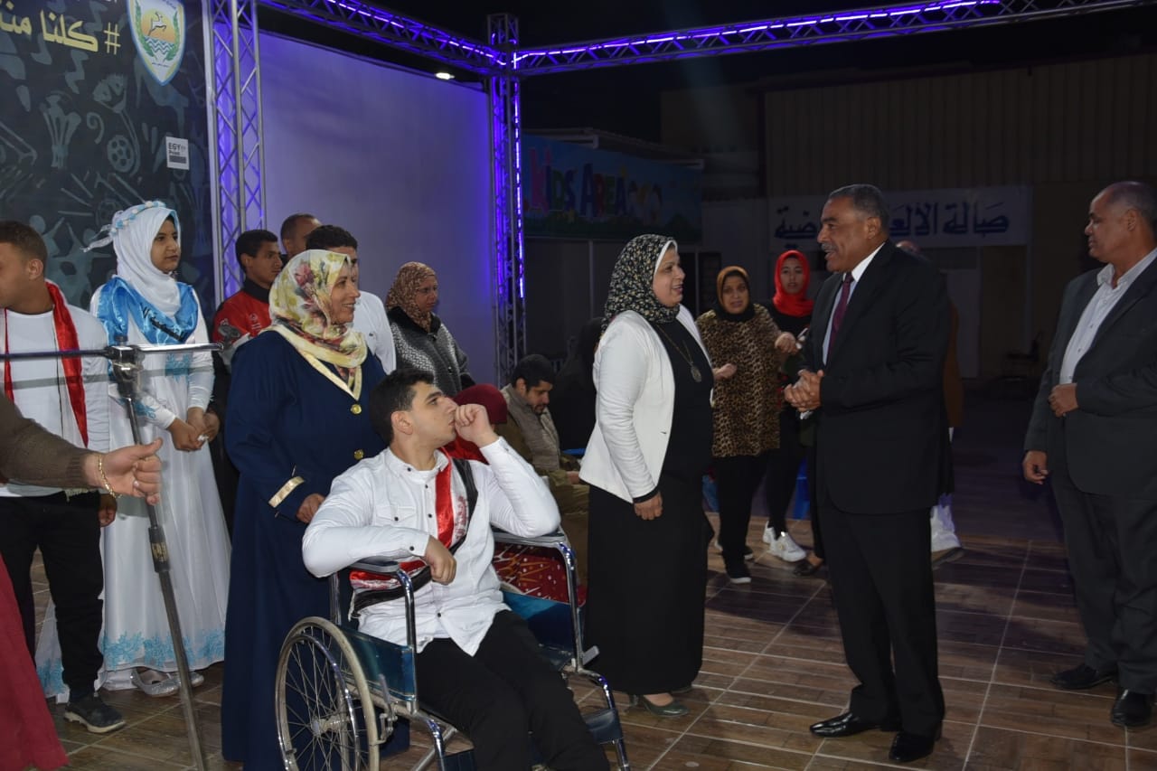محافظ مطروح يشهد احتفال ذوي الاحتياجات الخاصة (9)