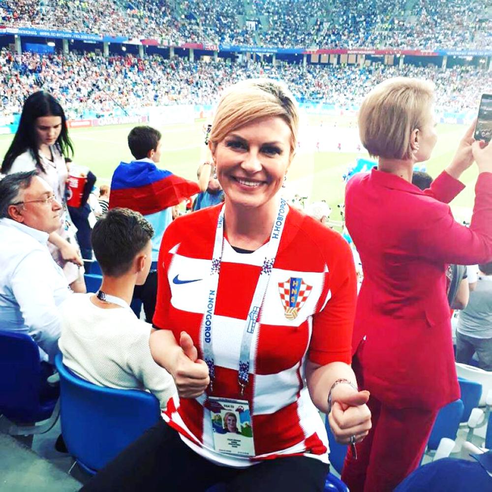 رئيسة كرواتيا خلال حضورها ماتشات المنتخب
