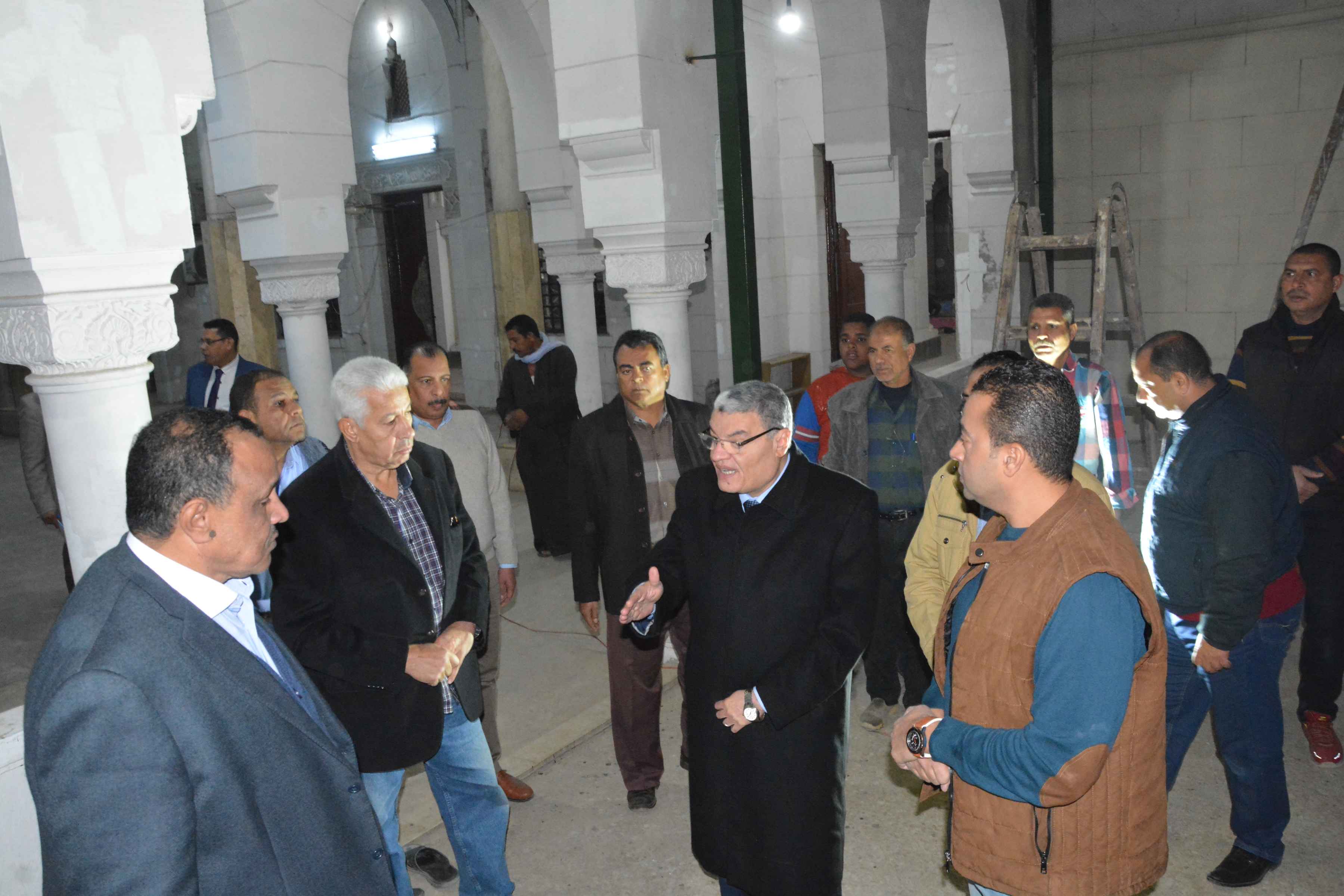 محافظ المنيا يتابع أعمال تطوير وصيانة مسجد الفولى (3)