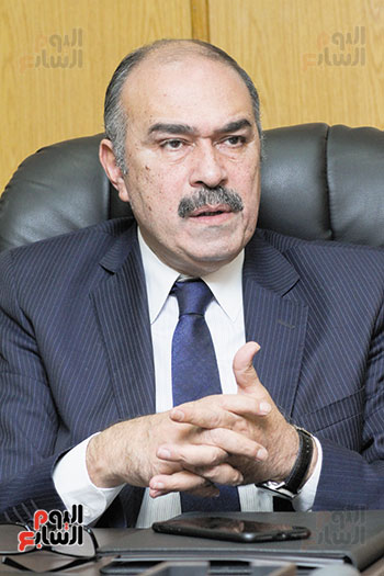 الدكتور أحمد حجازى، رئيس مجلس إدارة الشركة القابضة للأدوية (6)