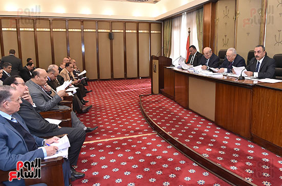 اجتماع لجنة الشئون التشريعية (8)