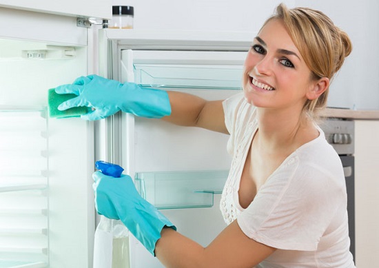 نصائح لتنظيف الثلاجة