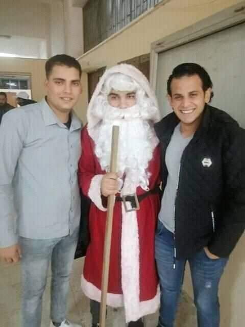 بابا نويل في جامعة الزقازيق 5