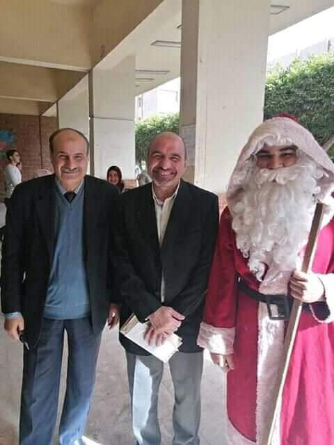 بابا نويل في جامعة الزقازيق 4