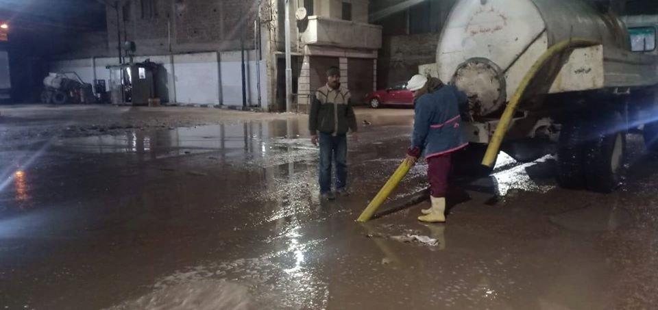 رفع مياه الأمطار من الشوارع بكفر الشيخ واستمرار سوء الأحوال الجوية (10)
