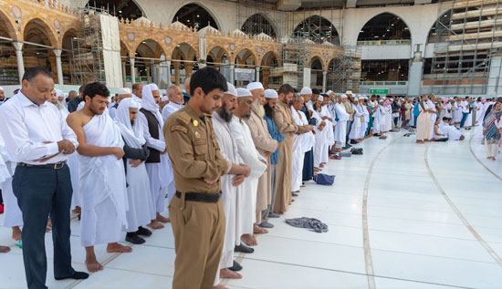 صلاة الكسوف بالمسجد الحرام (9)