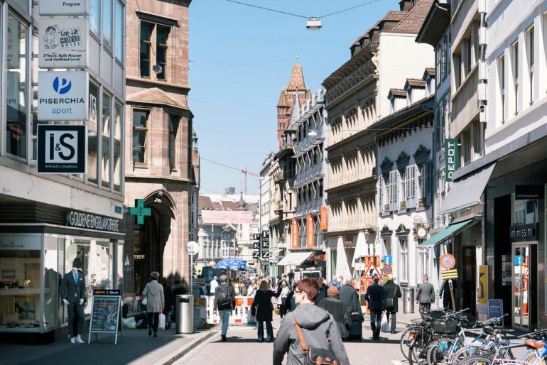 شارع Freiestrasse في بازل بسويسرا