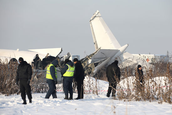 السلطات الكازاخية أعلنت سقوط طائرة صباح اليوم