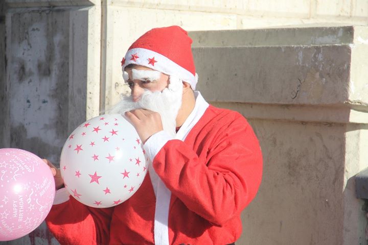 جانب من الاحتفال بشوارع الاسكندرية بابا نويل (10)